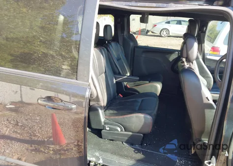 2019 Dodge Grand Caravan Gt from USA, damaged, VIN 2C4RDGEG0KR646321